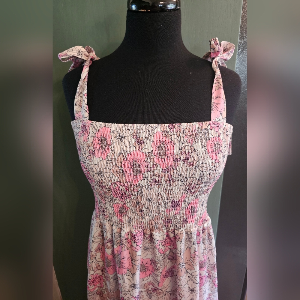 Floral Dress - Picture 2 of 5